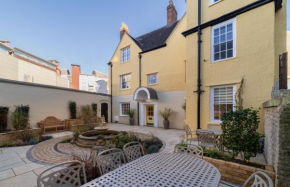Greyfriars Hideaway